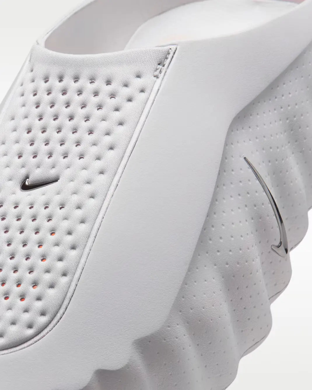 Nike Mind 001 Light Smoke Grey — détail upper gris fumé