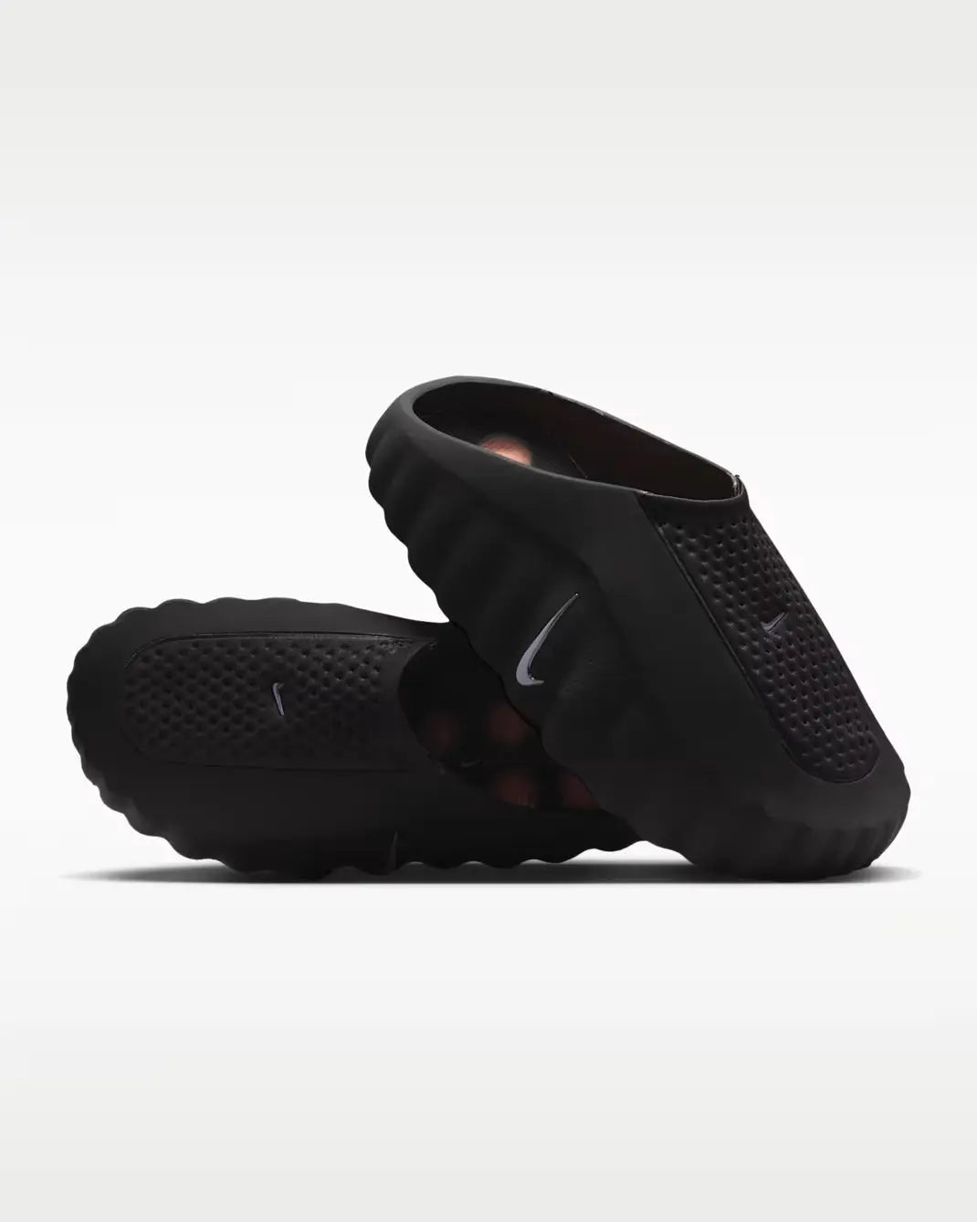 Nike Mind 001 Noir Hyper Cramoisi — sneaker vue face rouge et noir