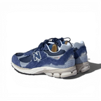 New Balance NB 2002R Protection - Navy and Light Blue New Balance