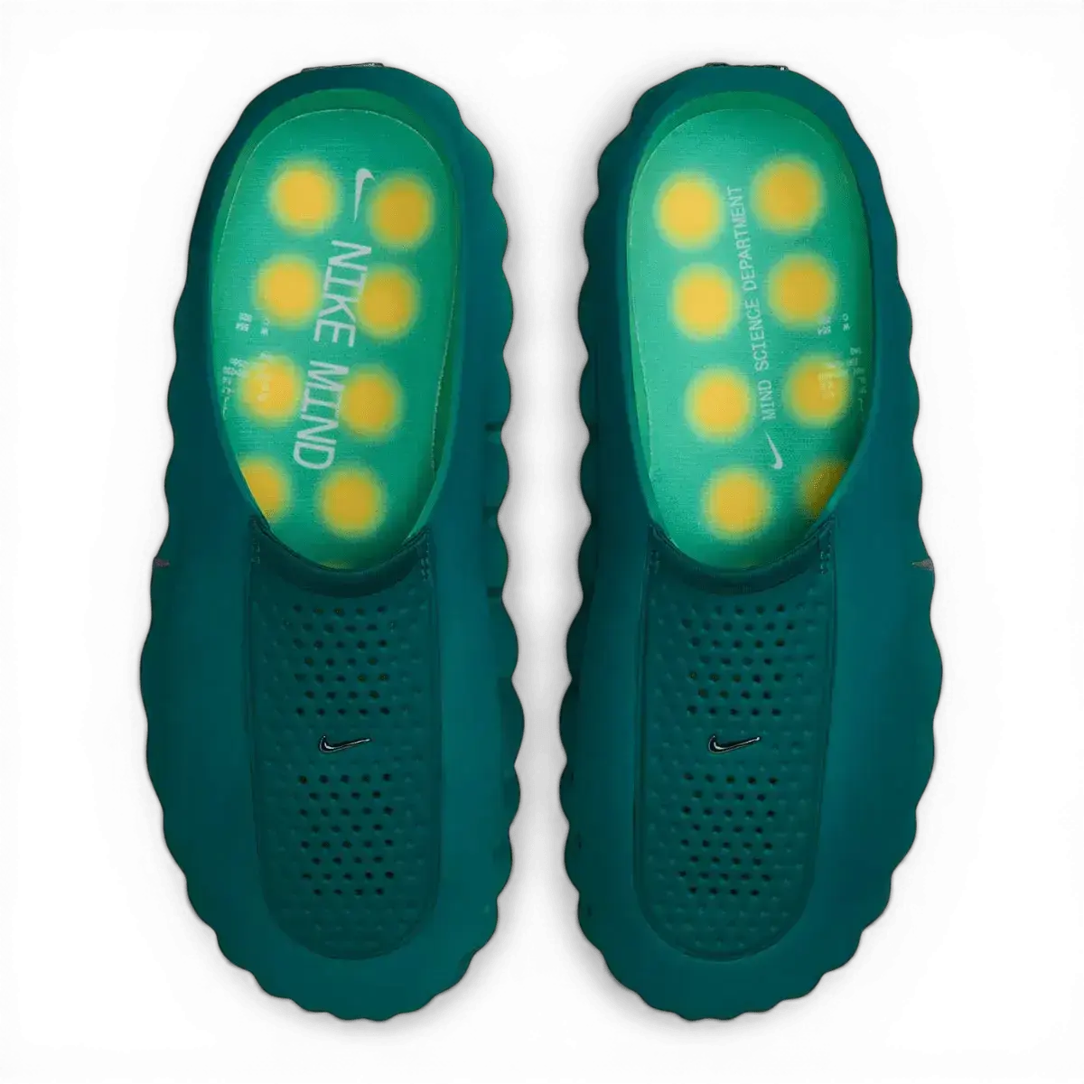 Nike Mind 001 Geode Teal Light Mint — vue trois quarts avant