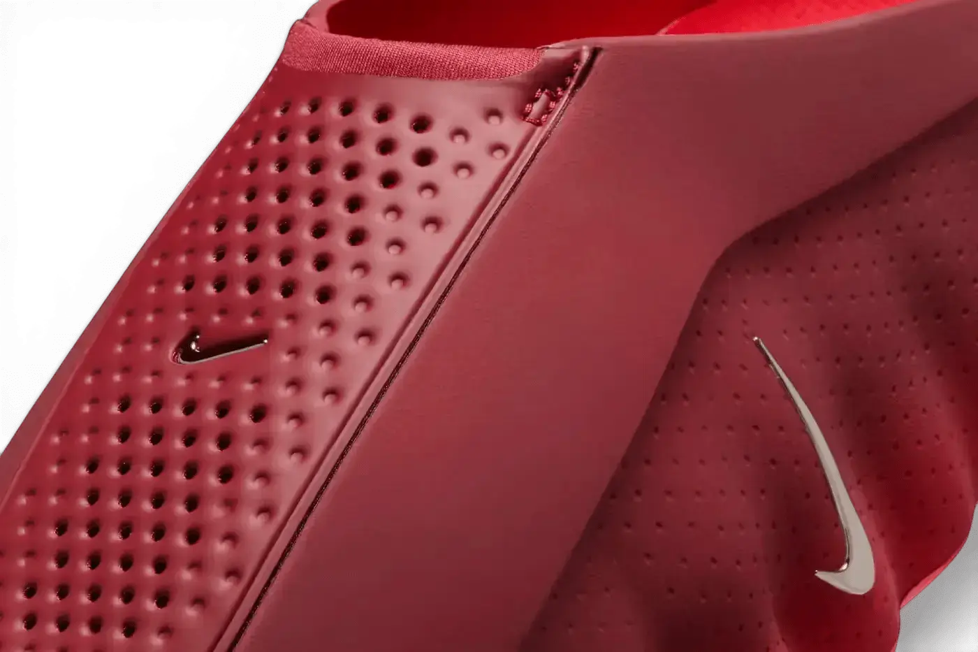 Nike Mind 001 Team Red — vue trois quarts avant