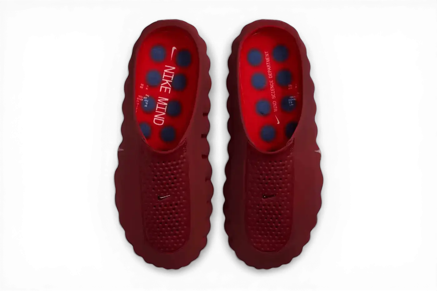 Nike Mind 001 Team Red — vue arrière talon rouge sport
