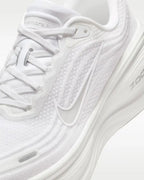 Nike Vomero Plus White Metallic Silver Light Smokey Grey Nike