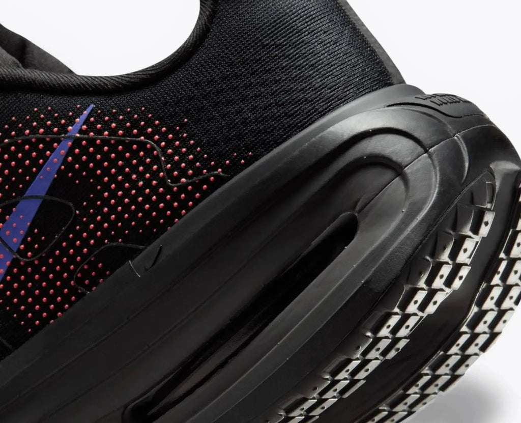 Nike Vomero Premium Black Sapphire Hot Lava Nike