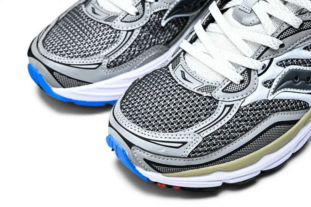 Saucony ProGrid Omni 9 Metallic Grey Silver Saucony